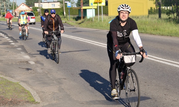 Pielgrzymi zmierzają do Piekar