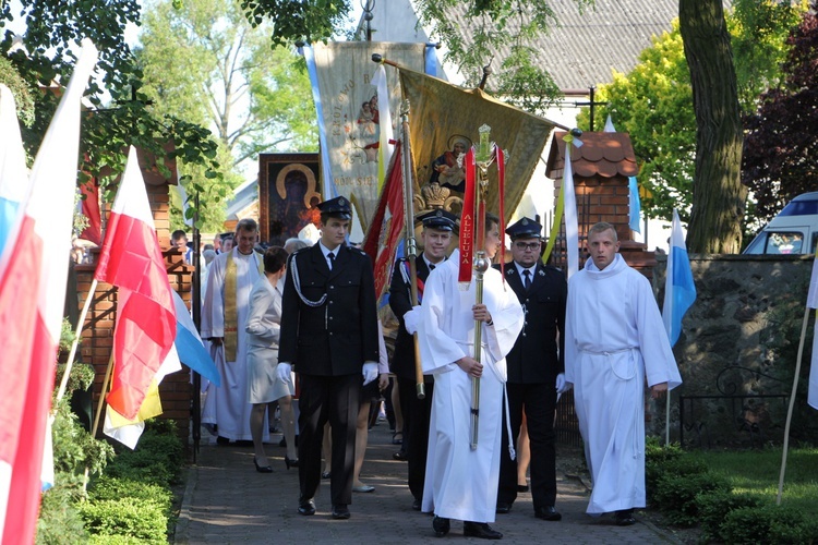 Powitanie ikony MB Częstochowskiej w Bielawach