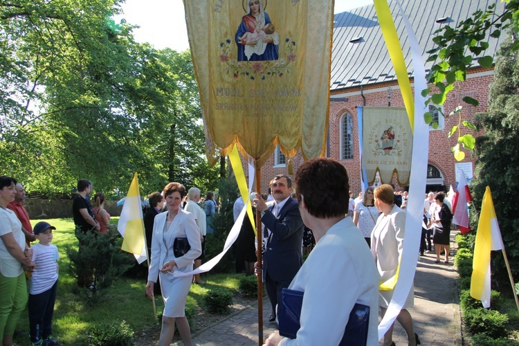 Powitanie ikony MB Częstochowskiej w Bielawach