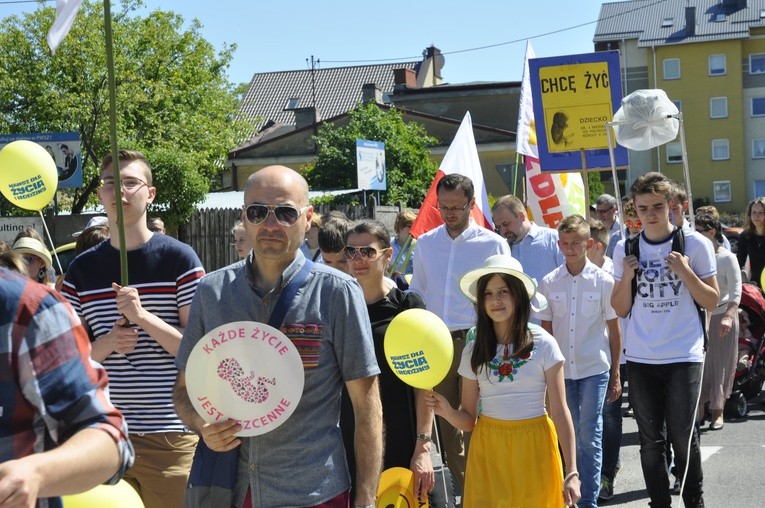 Po raz szósty ulicami Skierniewic przeszedł Marsz dla Życia i Rodziny