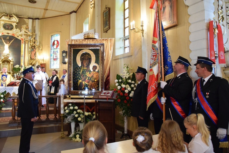 Powitanie ikony MB Częstochowskiej w Oszkowicach