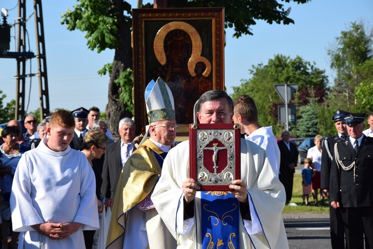 Powitanie ikony MB Częstochowskiej w Oszkowicach