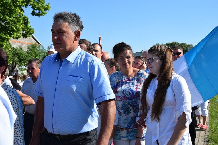 Powitanie ikony MB Częstochowskiej w Oszkowicach