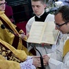 Diakoni w czasie obrzędu święceń prezbiteratu złożyli przyrzeczenie posłuszeństwa biskupowi.