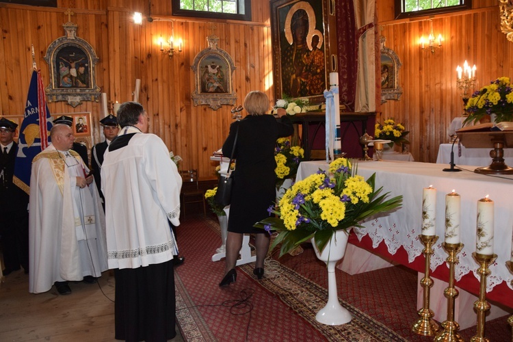 Powianie ikony MB Częstochowskiej w Starym Waliszewie