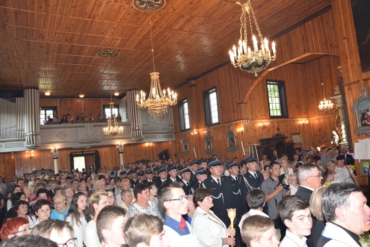 Powianie ikony MB Częstochowskiej w Starym Waliszewie