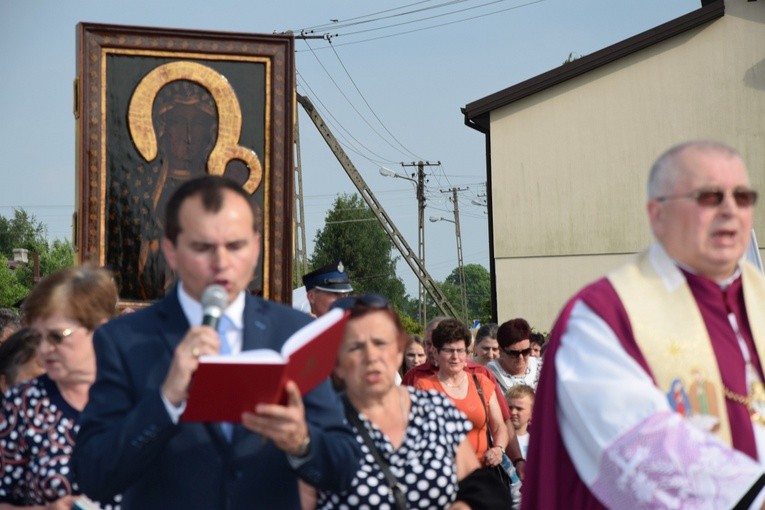 Powianie ikony MB Częstochowskiej w Starym Waliszewie