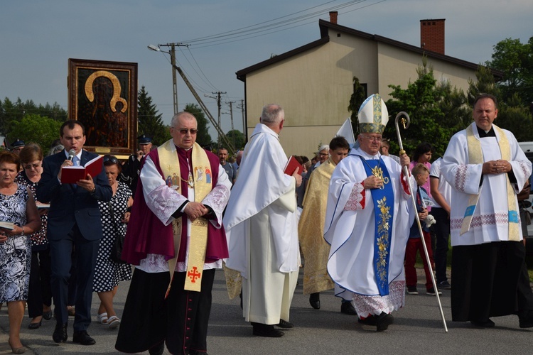 Powianie ikony MB Częstochowskiej w Starym Waliszewie