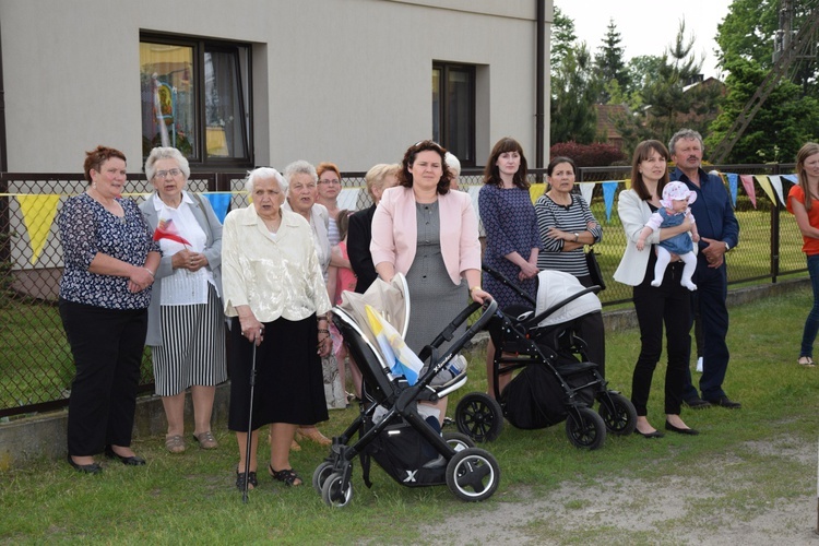 Powianie ikony MB Częstochowskiej w Starym Waliszewie