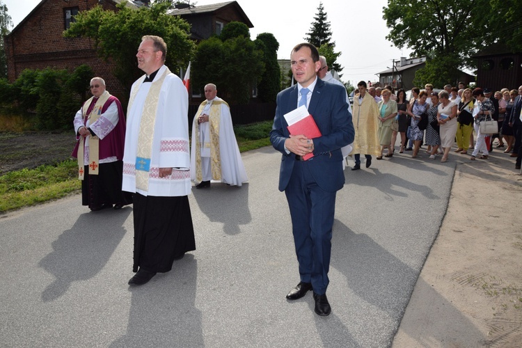 Powianie ikony MB Częstochowskiej w Starym Waliszewie