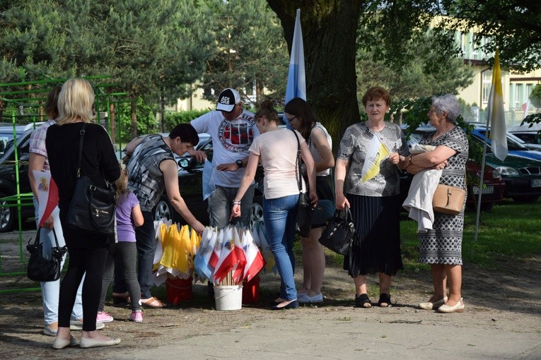 Powianie ikony MB Częstochowskiej w Starym Waliszewie