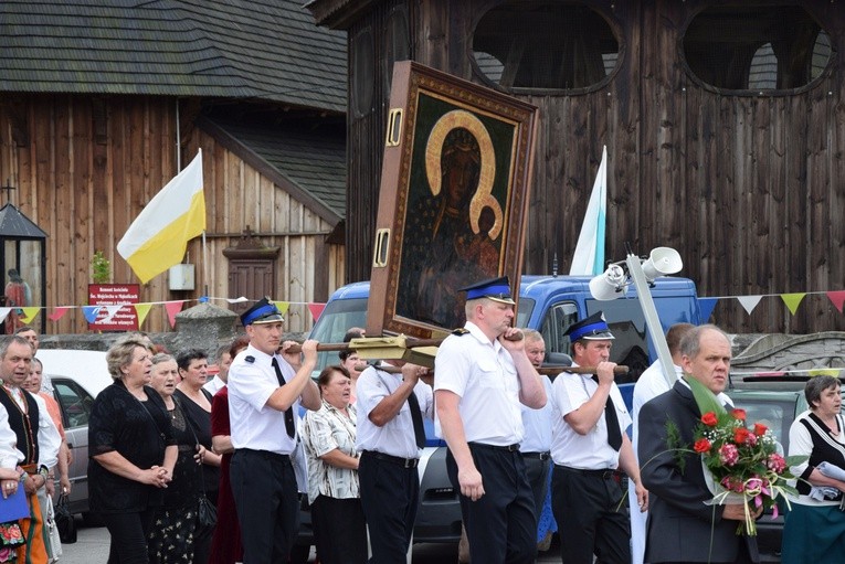 Powitanie ikony MB Częstochowskiej w Mąkolicach