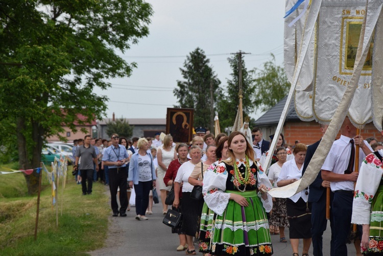 Powitanie ikony MB Częstochowskiej w Mąkolicach