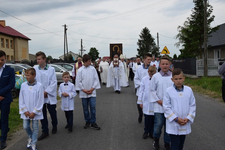 Powitanie ikony MB Częstochowskiej w Mąkolicach