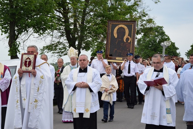 Powitanie ikony MB Częstochowskiej w Mąkolicach