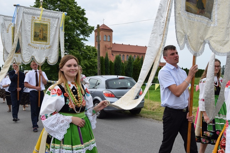 Powitanie ikony MB Częstochowskiej w Mąkolicach