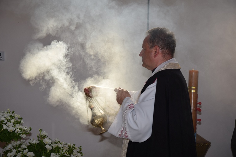 Powitanie ikony MB Częstochowskiej w parafii św. Maksymiliana w Głownie