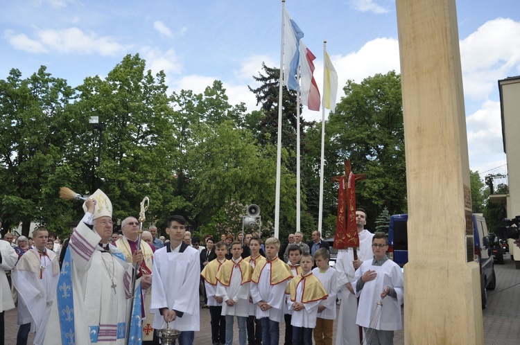 Powitanie ikony MB Częstochowskiej w parafii św. Jakuba w Głownie