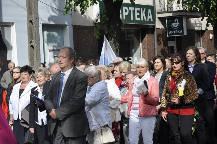 Powitanie ikony MB Częstochowskiej w parafii św. Jakuba w Głownie