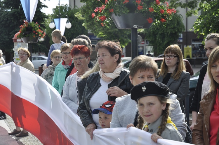 Powitanie ikony MB Częstochowskiej w parafii św. Jakuba w Głownie