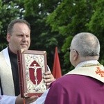 Powitanie ikony MB Częstochowskiej w parafii św. Jakuba w Głownie