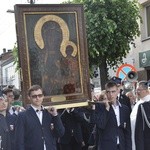 Powitanie ikony MB Częstochowskiej w parafii św. Jakuba w Głownie