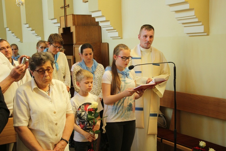 Powitanie ikony MB Częstochowskiej w parafii św. Barbary w Głownie