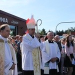 Powitanie ikony MB Częstochowskiej w parafii św. Barbary w Głownie