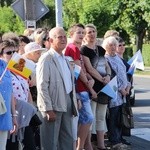 Powitanie ikony MB Częstochowskiej w parafii św. Barbary w Głownie