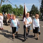 Powitanie ikony MB Częstochowskiej w parafii św. Barbary w Głownie