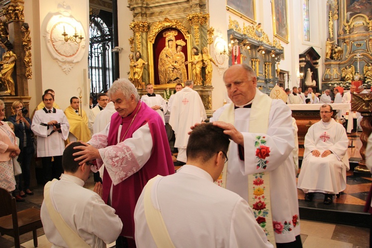 Święcenia kapłańskie w Łowiczu