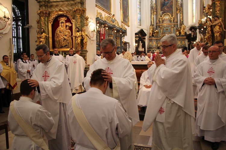 Święcenia kapłańskie w Łowiczu