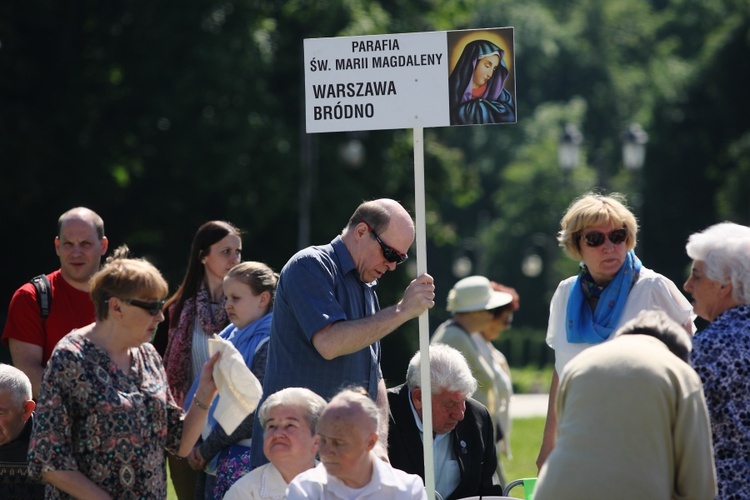 V Ogólnopolska Pielgrzymka Żywego Różańca na Jasną Górę.