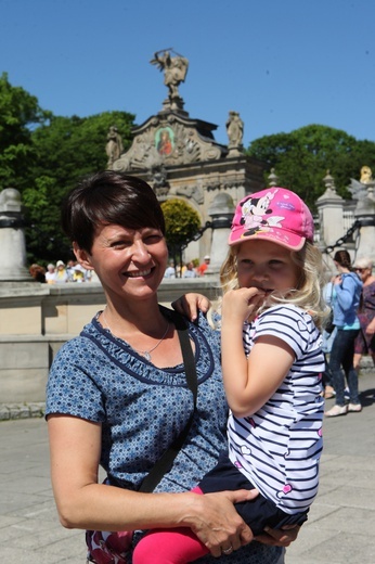 V Ogólnopolska Pielgrzymka Żywego Różańca na Jasną Górę.