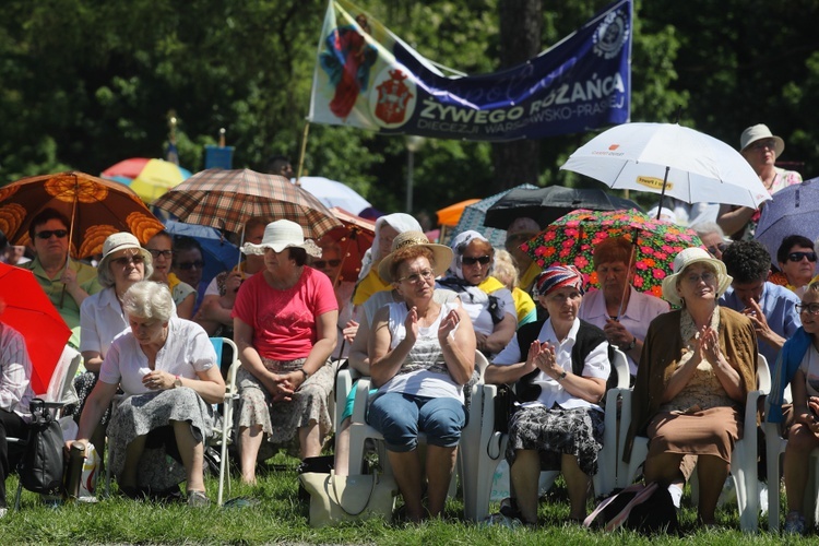 V Ogólnopolska Pielgrzymka Żywego Różańca na Jasną Górę.