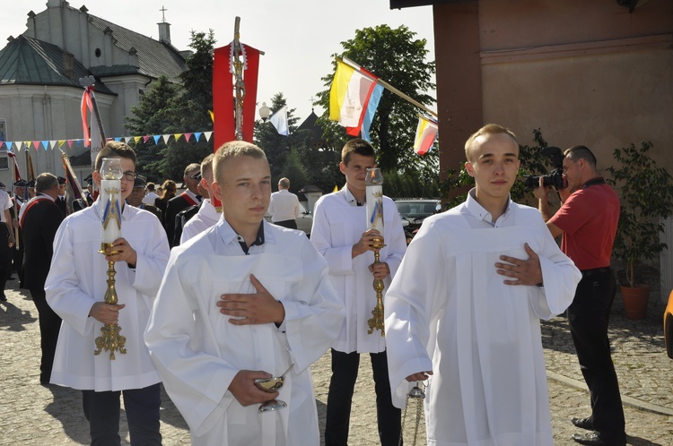 Powitanie ikony MB Częstochowskiej w Dmosinie