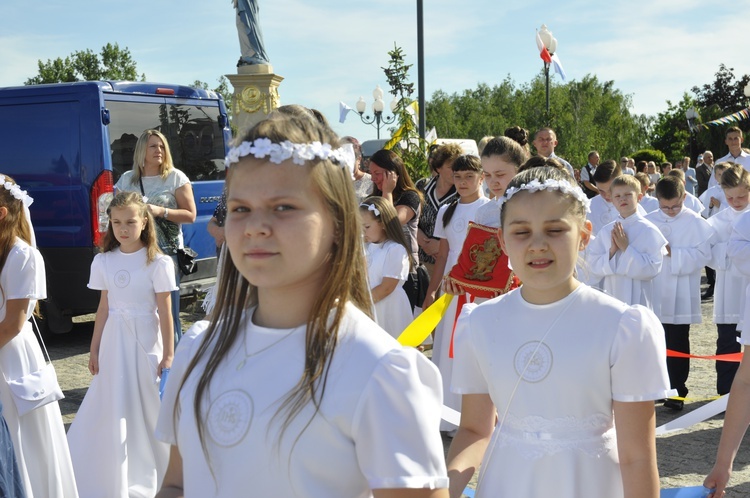 Powitanie ikony MB Częstochowskiej w Dmosinie