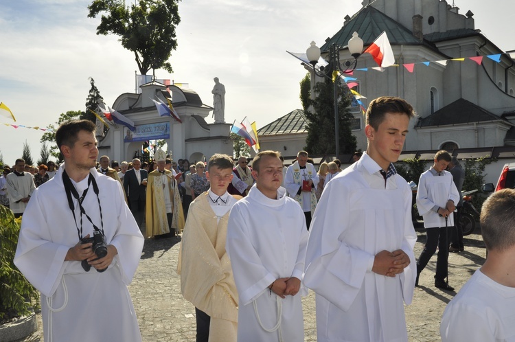 Powitanie ikony MB Częstochowskiej w Dmosinie