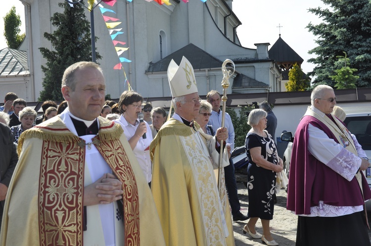 Powitanie ikony MB Częstochowskiej w Dmosinie