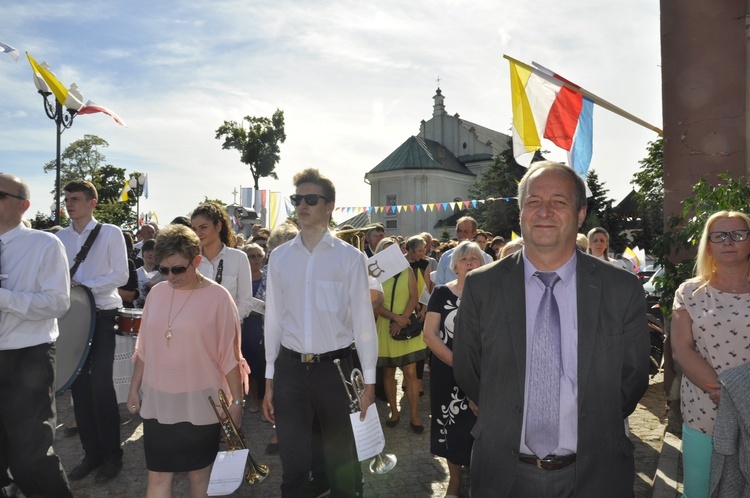 Powitanie ikony MB Częstochowskiej w Dmosinie