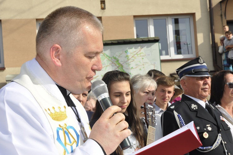 Powitanie ikony MB Częstochowskiej w Dmosinie