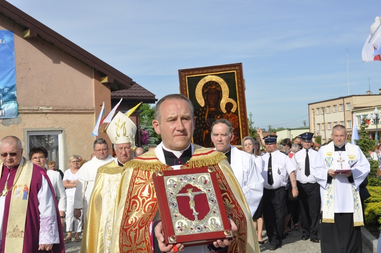 Powitanie ikony MB Częstochowskiej w Dmosinie