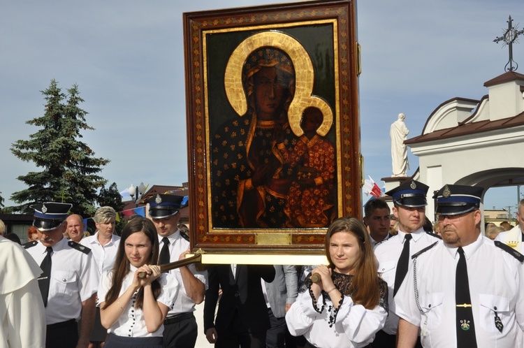 Powitanie ikony MB Częstochowskiej w Dmosinie