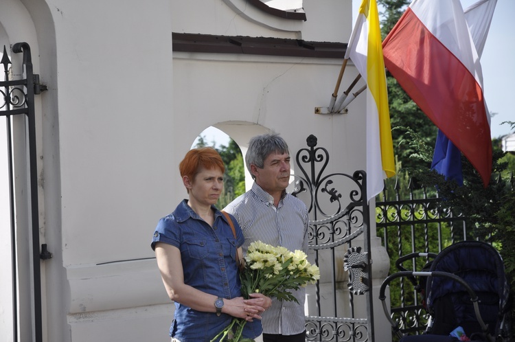 Powitanie ikony MB Częstochowskiej w Dmosinie