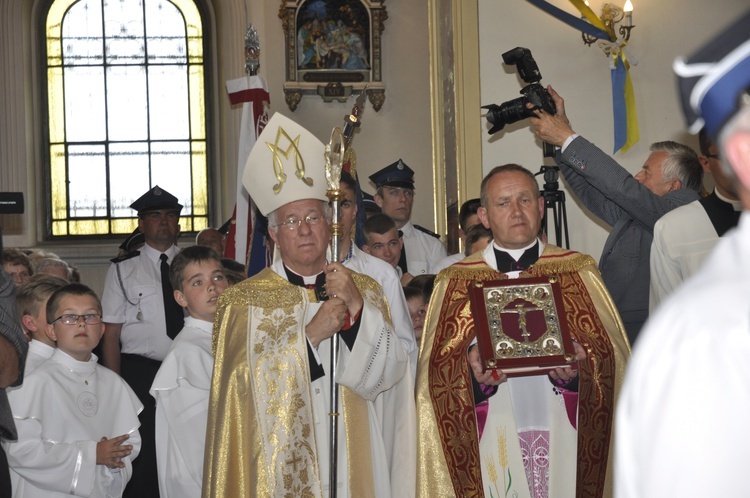 Powitanie ikony MB Częstochowskiej w Dmosinie