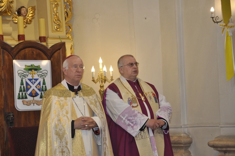 Powitanie ikony MB Częstochowskiej w Dmosinie