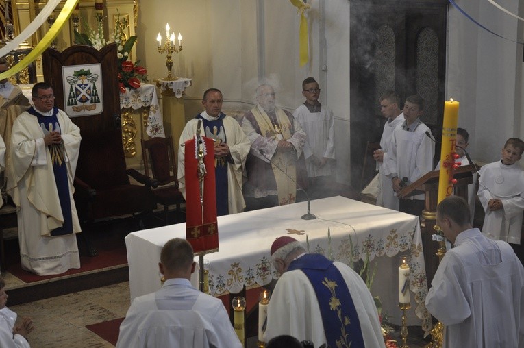 Powitanie ikony MB Częstochowskiej w Dmosinie