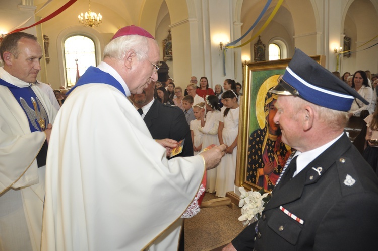 Powitanie ikony MB Częstochowskiej w Dmosinie