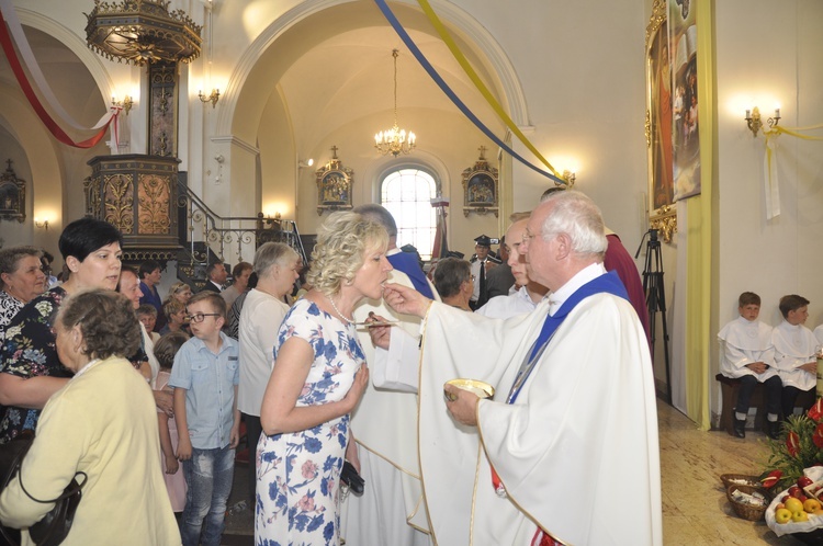 Powitanie ikony MB Częstochowskiej w Dmosinie