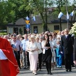 Procesja z figurą Matki Bożej Fatimskiej na plac koronacyjny